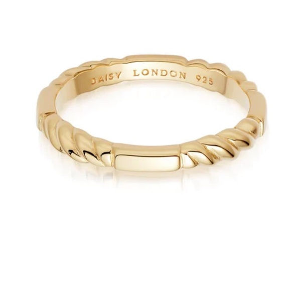 Mejuri Jewelry - **SOLD** Daisy Stacked Rope Ring